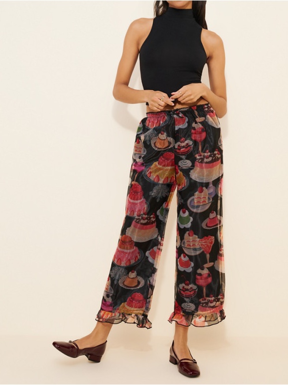 Lisa Says Gah Liora Ruffle Pants in the Dessert Table Print Size 2XL - Picture 3 of 10